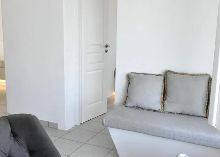 Sea View Stone House Dom wakacyjny Nausa